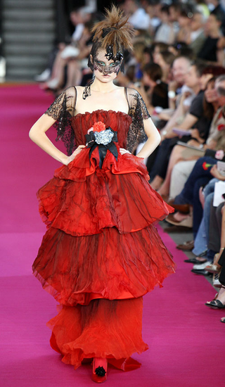 Illustration for article titled Fashion Show